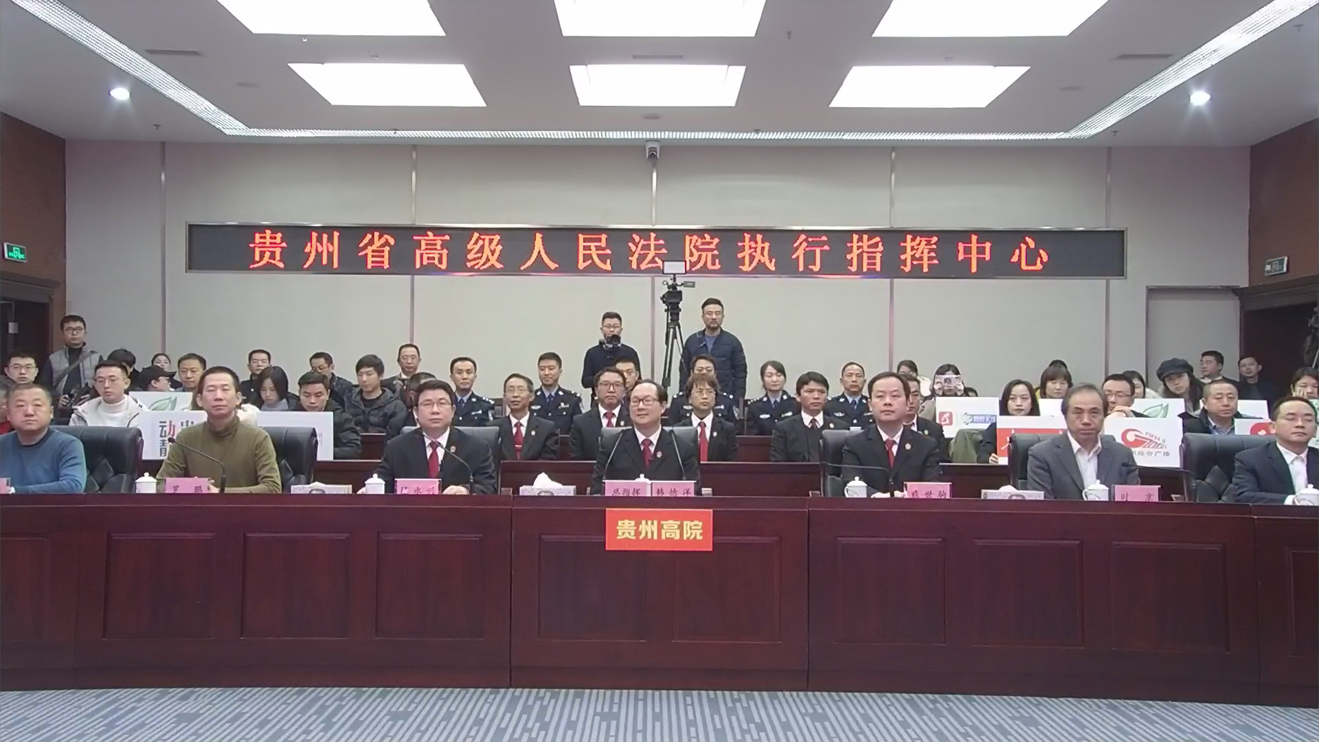 前攝像頭_監控點1_前攝像頭_20191028120415_1278749.jpg